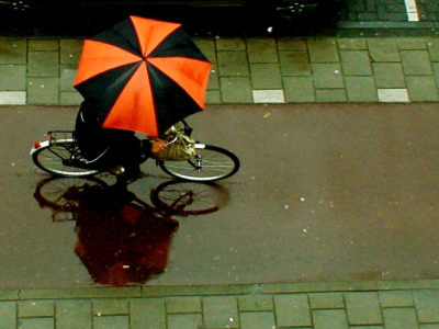 amsterdamize-soaking-cycling.jpg